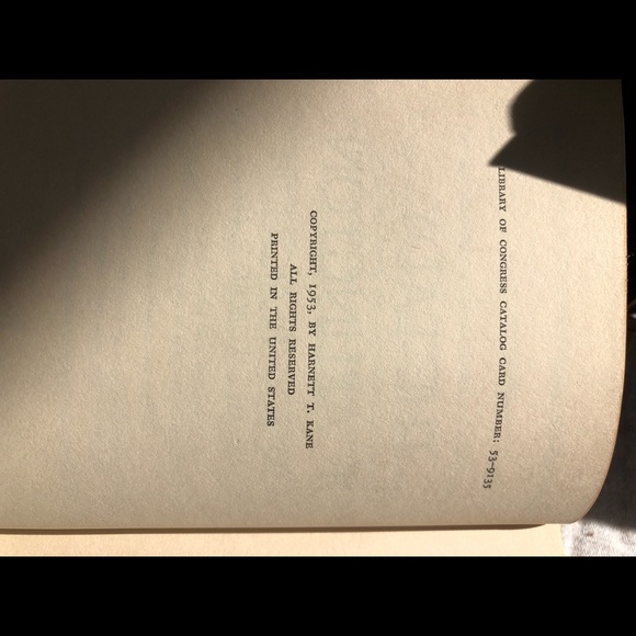 The Lady of Arlington 1953 edition - Picture 3 of 8